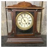E. Ingraham Company Kitchenette Wood Mantel Clock