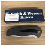 Smith-Wesson SW-3000G10 S.W.A.T. Serrated Blade Po