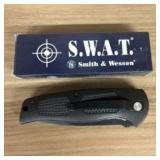 Smith-Wesson SW-3000B S.W.A.T. Serrated Blade Blac