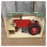 Spec-Cast 1/16 scale Oliver 77 Collector