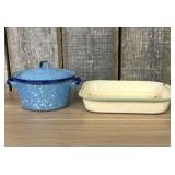 Enameled Stockpot With Lid And Cream Colored Recta