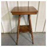 20th Century Victorian Tiger Oak Two Tiered Parlor