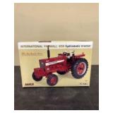 Ertl 1/16 scale International Harvester Farmall 65