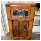 Vintage Zenith Art Deco Console Radio 1930's 11'X2