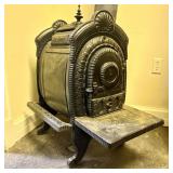 F-L Kahn And Bros. 'Bruno' No. 122 Antique Cast Ir