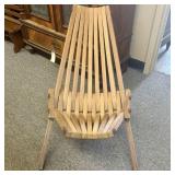 Antique Kentucky Folding Stick Chair  -  18'x25'x3