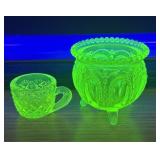 Boyd Crystal Art Glass Uranium Glass Gypsy Pot Cau