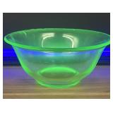 Vintage Uranium Glass Large Mixing Bowl 9.5'X5'
