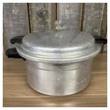 Vintage Mirro-Matic 16" Pressure Canner  -  11"x