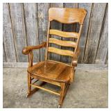 Antique Quarter Sawn Oak Rocking Chair With Ladder