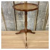 Vintage Victorian Style Tripod Side Table  -  14"x