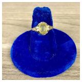 Vintage Oval Cabochon Yellow Stone Ring in 10K Gol
