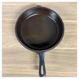 Griswold No. 8 Cast Iron Skillet 800 - 10"x15.5"x