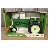 ERTL 1/16 Scale Oliver 1555 Diesel Tractor - 10"x6