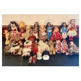 A Collection of Vintage and Antique Souvenir, Char
