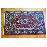 Persian Style Hand-Knotted Wool Rug Mat in Heriz D