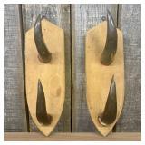 A Pair of Vintage Western Style Horn Wall Racks 6"