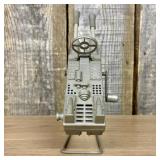 Marx Toys Hand-Cranked Plastic Anti-Aircraft Gun o