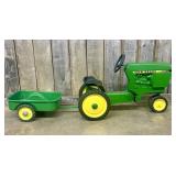Vintage Ertl John Deere Model 520 Pedal Tractor wi