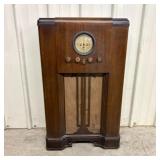 Montgomery Ward Airline Art Deco Floor Console Vac