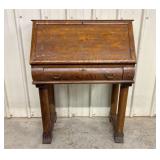 American Arts and Crafts Tiger Oak Slant-Front Sec