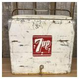 Vintage 7-Up Progress Refrigerator Co Metal Picnic