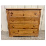 Antique American Pine Four-Drawer Chest with Knapp