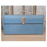 Vintage Belknap Blue Grass Model 1718 Metal Toolbo