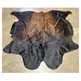 Large Tricolor Cowhide Rug in Black and Mahogany B