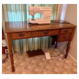 Singer Model 9217 Sewing Machine in Oak Veneer Cab