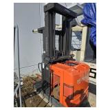 Toyota (Order Selector 3000lb, 240in lift)