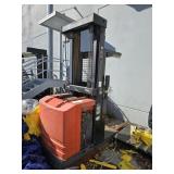 Toyota (Order Selector 3000lb, 240in lift)