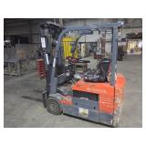 Electric Forklift Truck w/ Charger