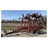 Case IH 800 Vibra Shank 30ft Field Cultivator