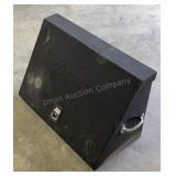 Montazuma 36in Slant Truck Box - w/ Keys