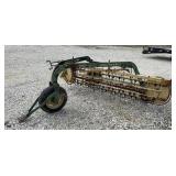 John Deere 660 5 Bar Rake