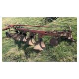 OFFSITE IH 5 Bottom Plow, 2 Mold Boards Are Broken