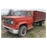 1974 GMC 6000 Grain Truck w/ 15Ft Bed & Hoist