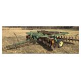 John Deere 210 12ft Wheeled Disk