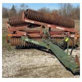 Nice 32ft Brillion Folding Cultipacker