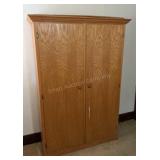 Nice 6ft Solid Oak Double Door Cabinet