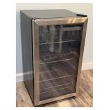 Insignia Beverage Cooler 19x17x33in