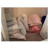 Misc Linens, Pillows and Air Mattress