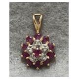 14K Gold Pendant 1.42g