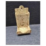 Match holder