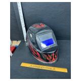 Welding helmet