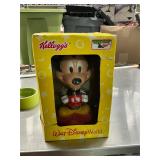 Vintage Mickey bobble head Kellogg