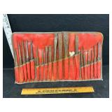 Snap-on chisel set
