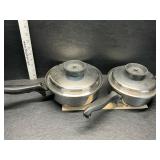 2 Townecraft pots with lids