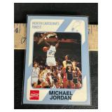 Michael Jordan Tar Heels card
